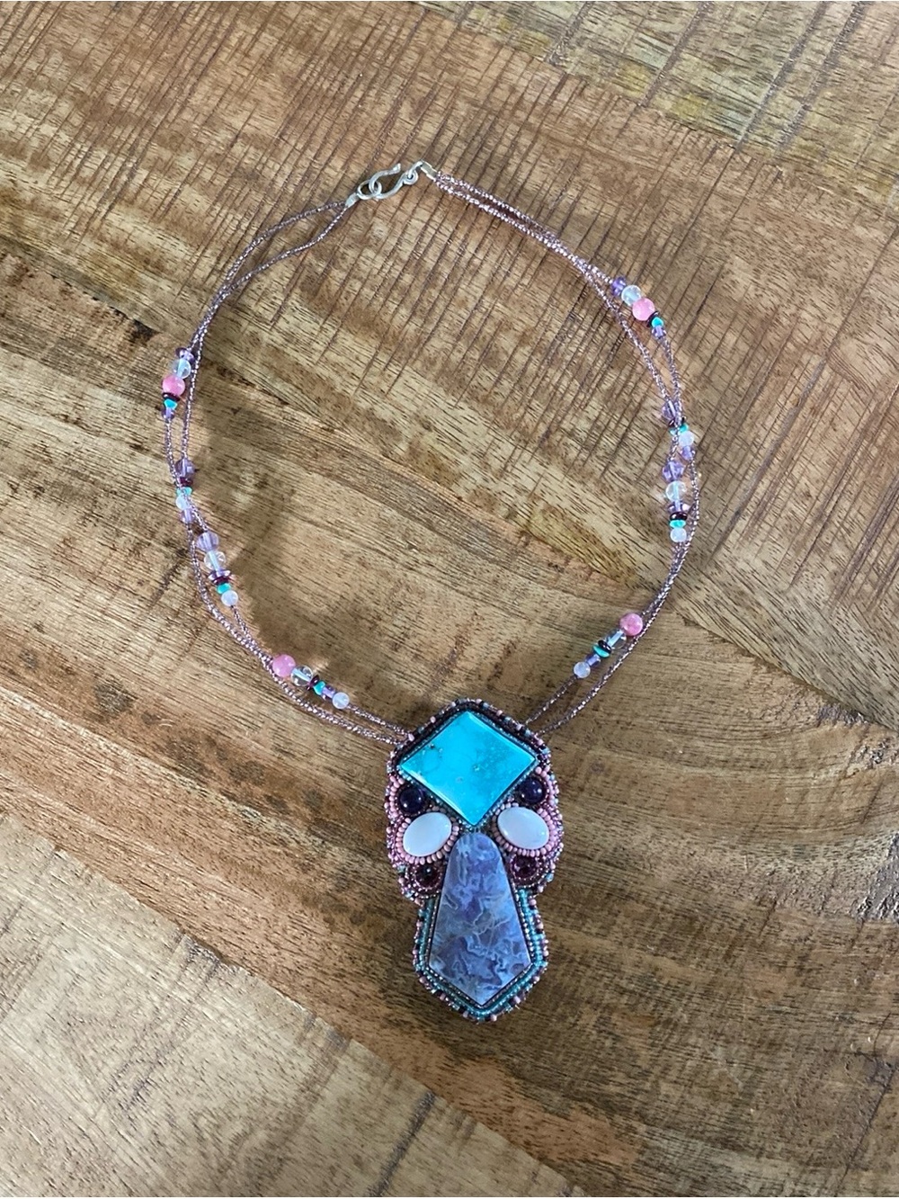 Signed Tzipora Hoynik Handmade Beaded Stone Pendant Necklace